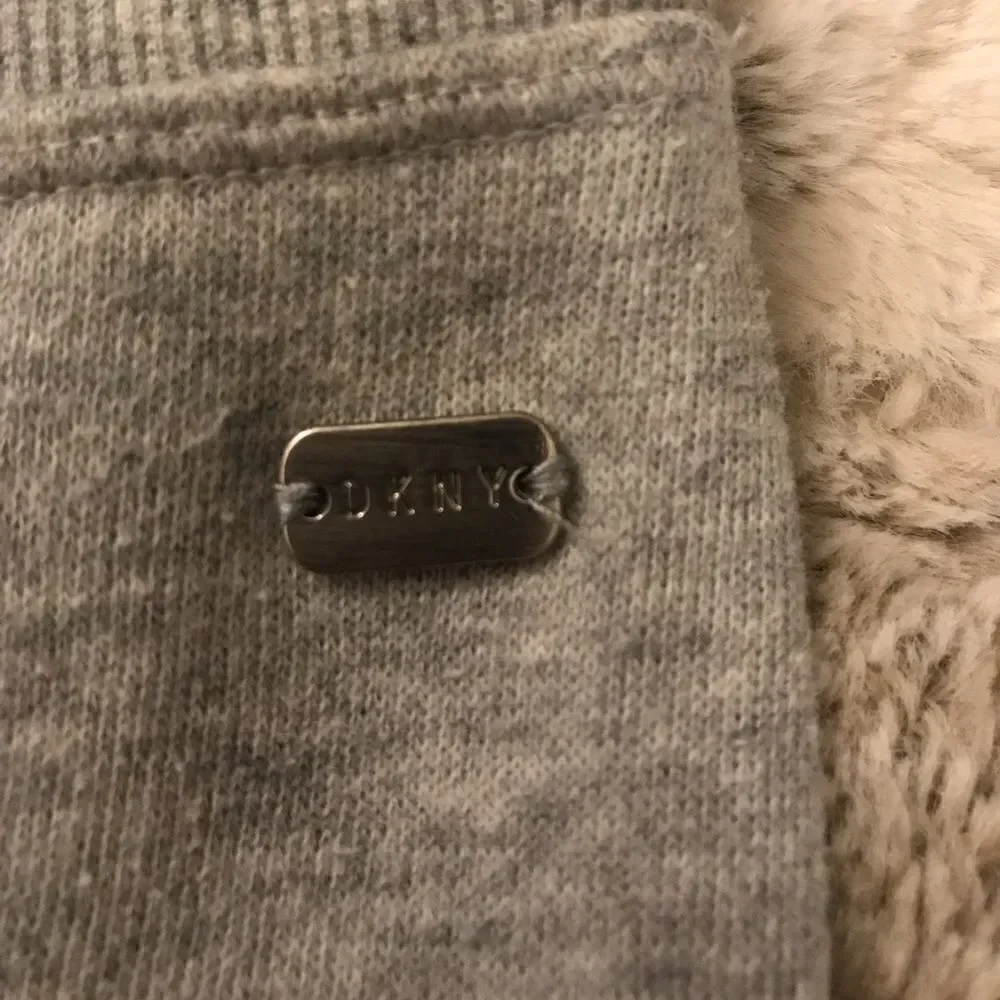 : : DKNY Athletic Joggers Sweatpants : :